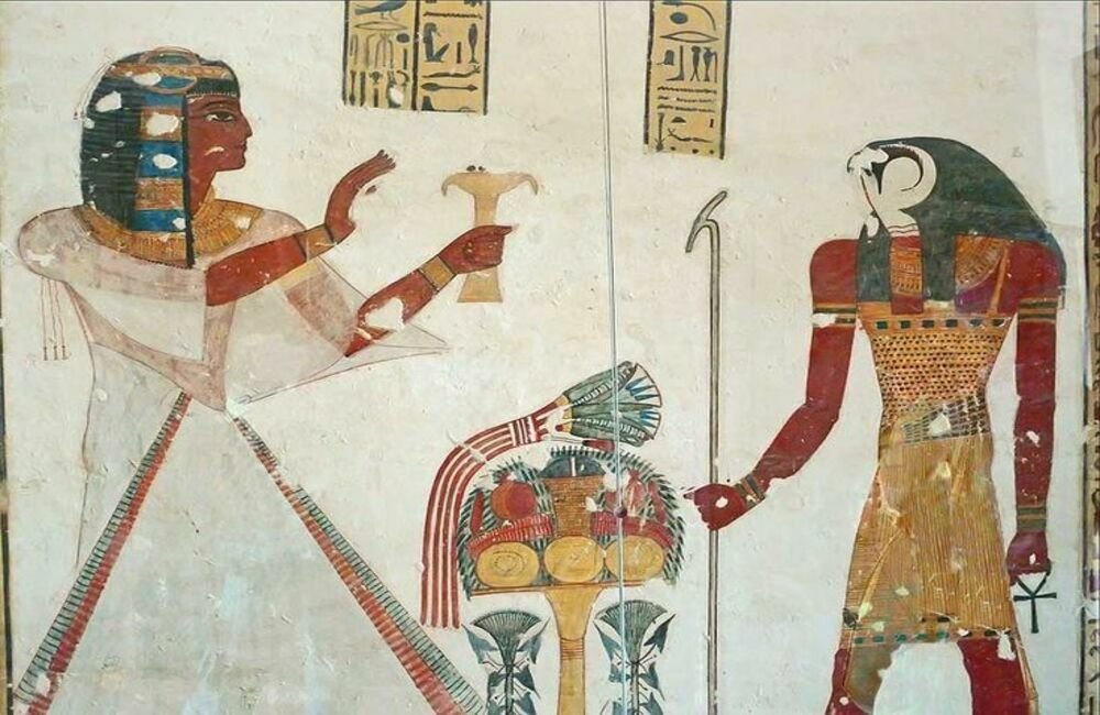 KV19-Tomb-of-Prince-Montuherkhepeshef-Wall-Painting-Offering-to-Falcon-Headed-Deity
