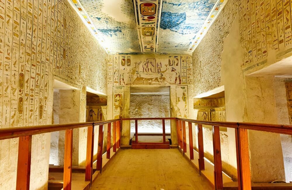 KV2-Tomb-of-Ramesses-IV-Corridor-with-Wooden-Walkway-and-Astronomical-Ceiling